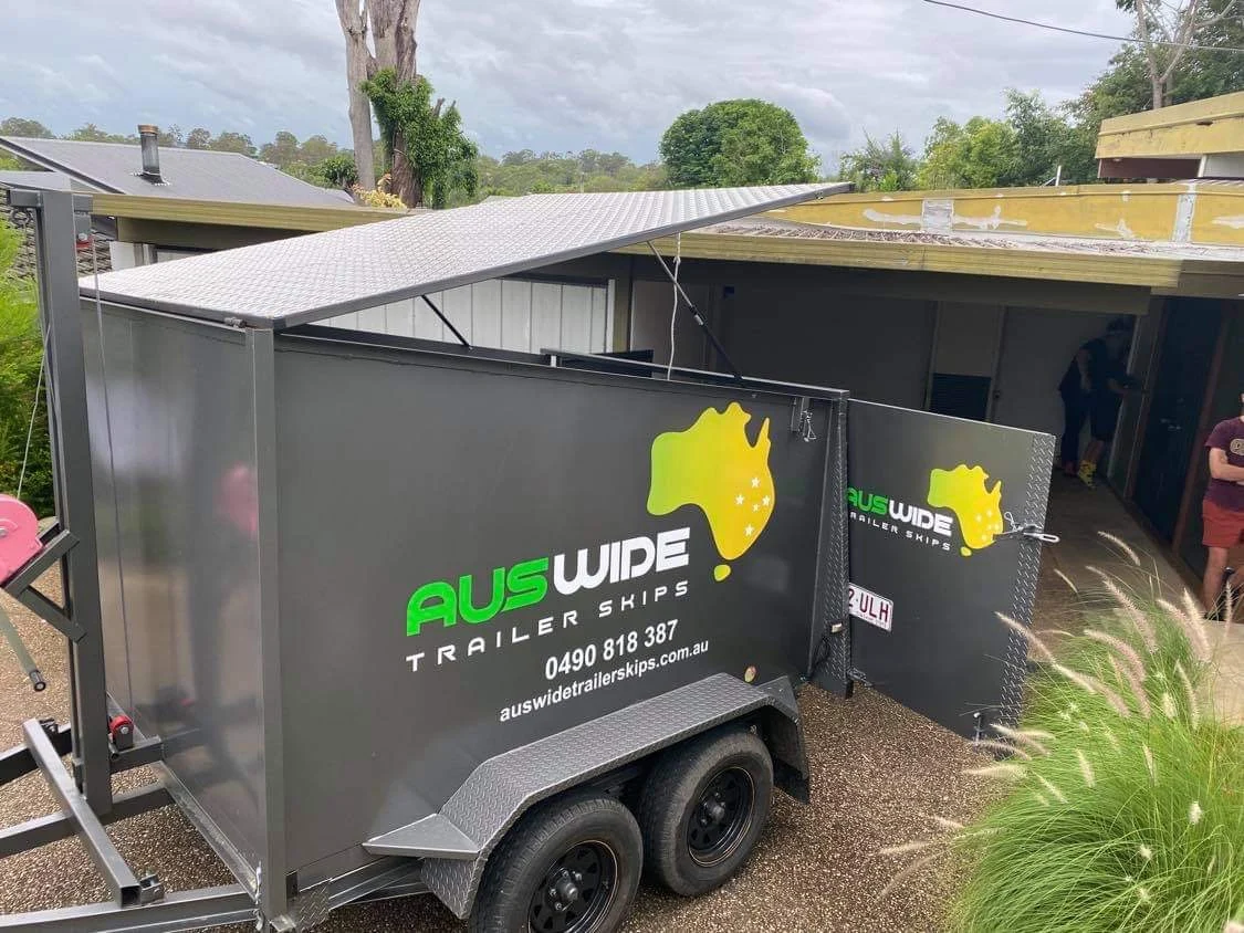 Auswide Trailer Skips - 2