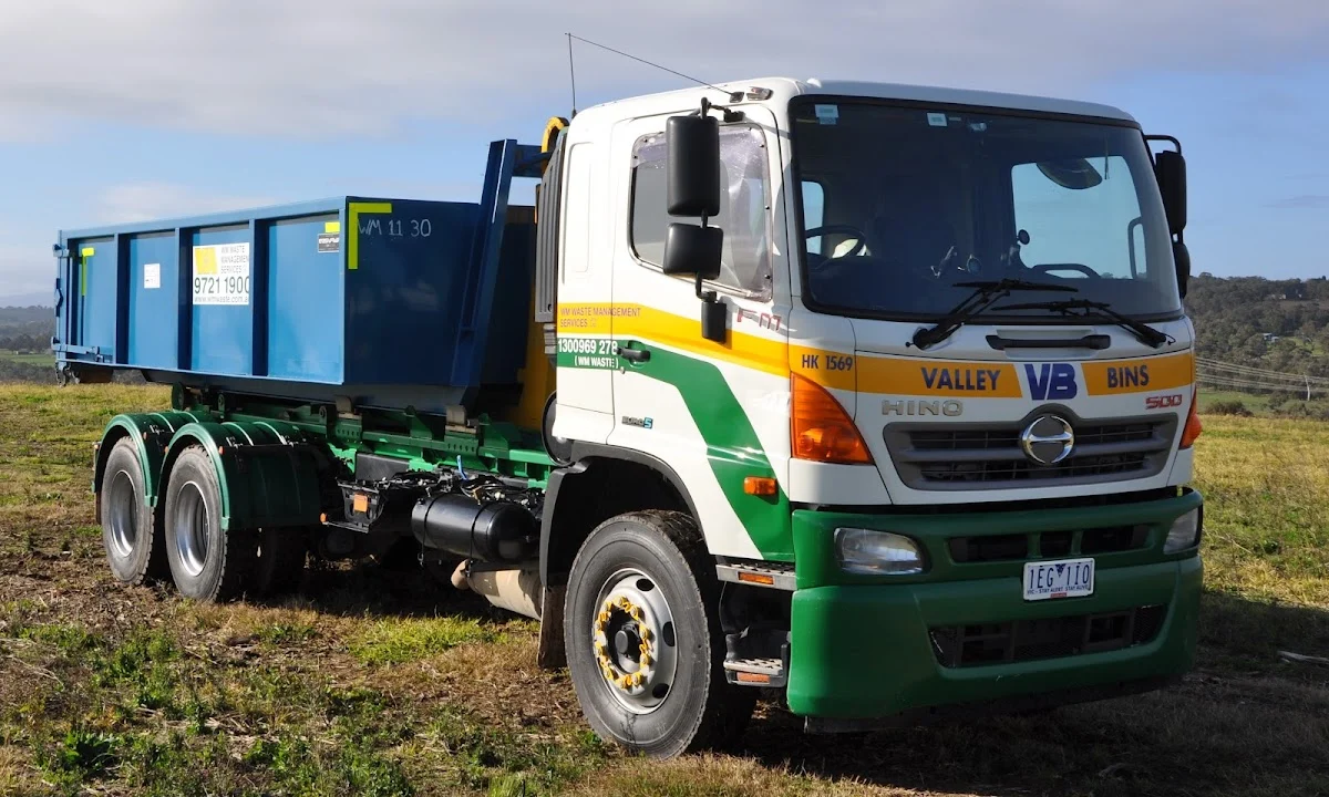 WM Waste Management Services - 3